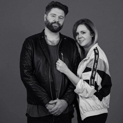 alt="Albert Frey, Klara Wenzel, Freundesabend Begegnungen Lillian Mugisha, Yada, Albert Frey, Marburg, Thierfeld, Weinstadt, Juri und Mia Friesen"
