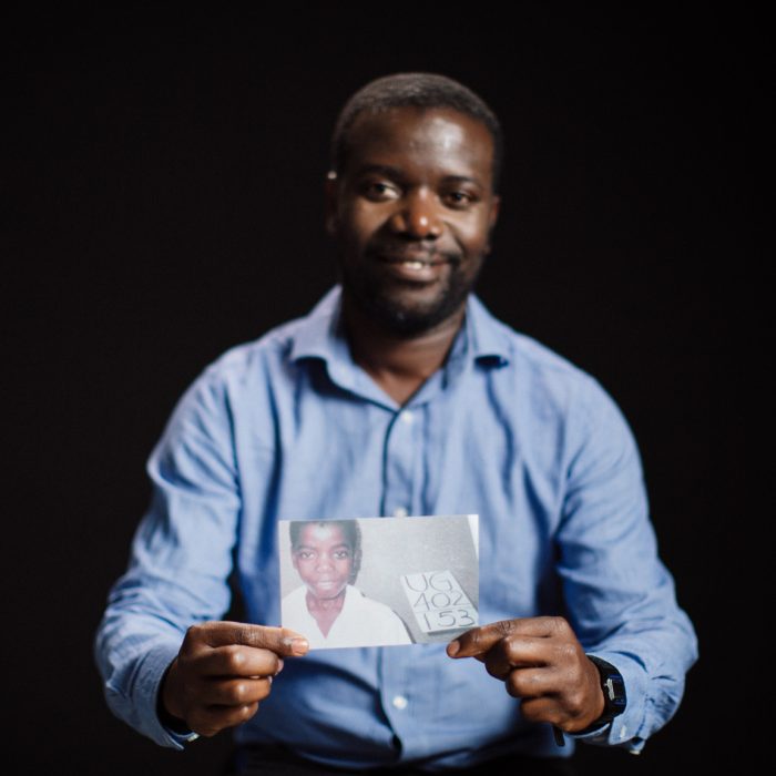 alt="Als Kind Hunger leiden Die Geschichte von Ronnie – ehemaliges Patenkind"