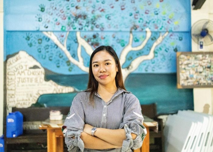 Selma hilft missbrauchter Familie trotz Warnungen lokaler Beamter.